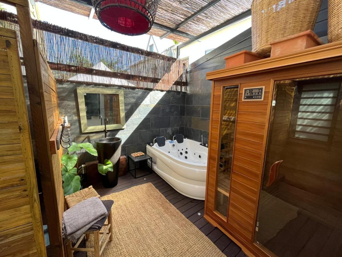 Villa Latrille - Piscine - Sauna - Jacuzzi La Saline Les Bains Exterior photo